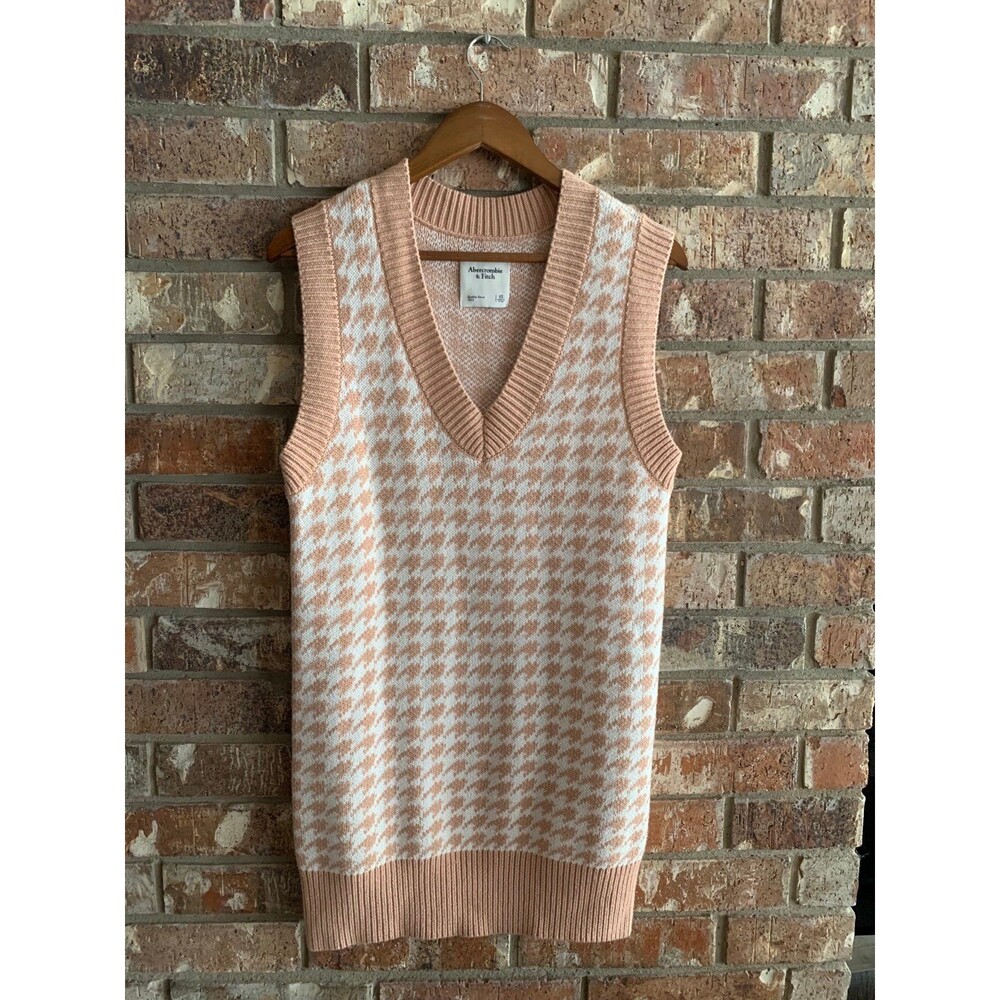 Women’s Abercrombie houndstooth v-neck sweater dress